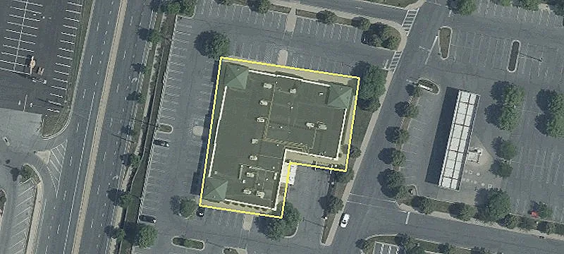 Retail Space in Anchored Center
