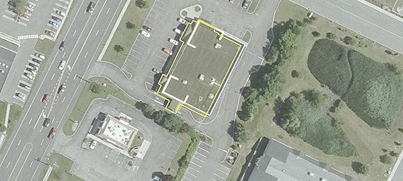 Retail Space in Dominant Center