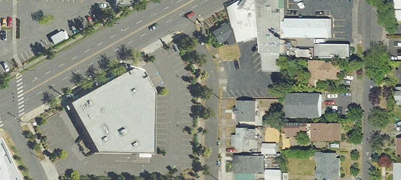 Freestanding Retail Building with Parking