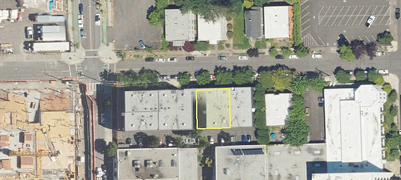 Retail/Office Space Near New Seasons