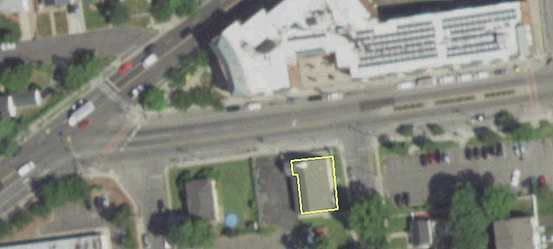 Prime Retail Space in Westbury