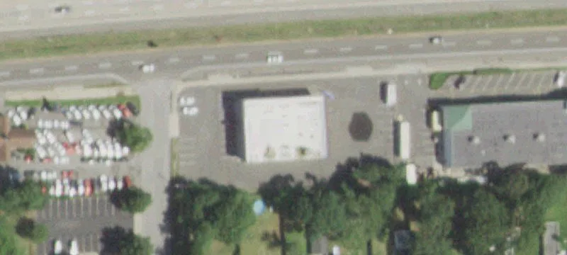 Freestanding Building on Sunrise Highway
