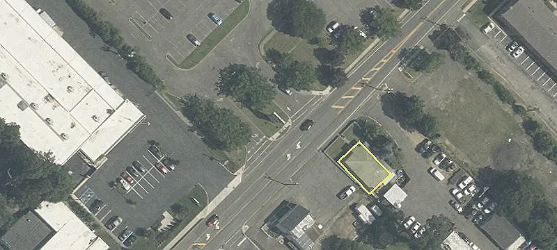 Retail Center on Clements Bridge
