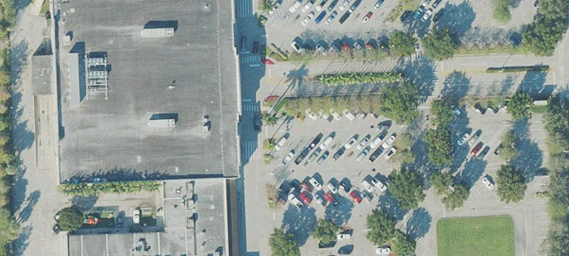 Retail Space in Publix-Anchored Center