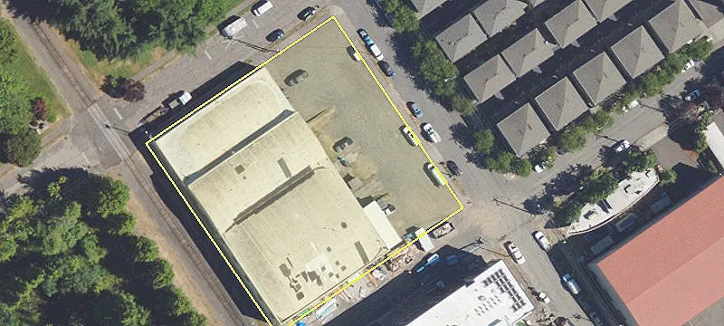 Portland Warehouse with Fenced Yard