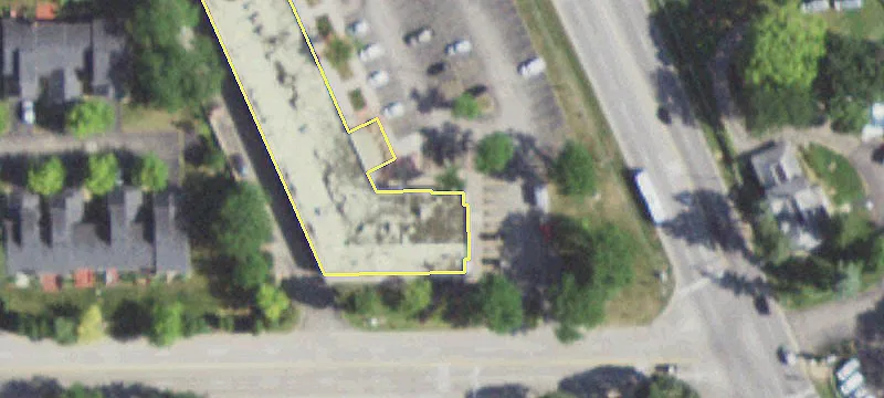 Retail Space on Milwaukee Avenue