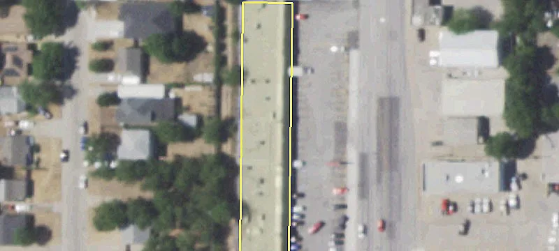 Retail Spaces in Northside Shopping Centers