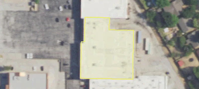 Retail Space in Anchored Center