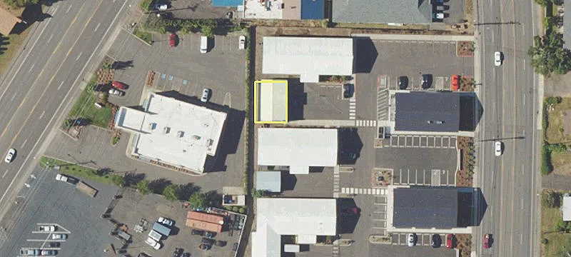 Retail Property Near Interstate 5