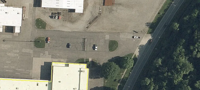 Zanesville Commercial Property with Warehouse