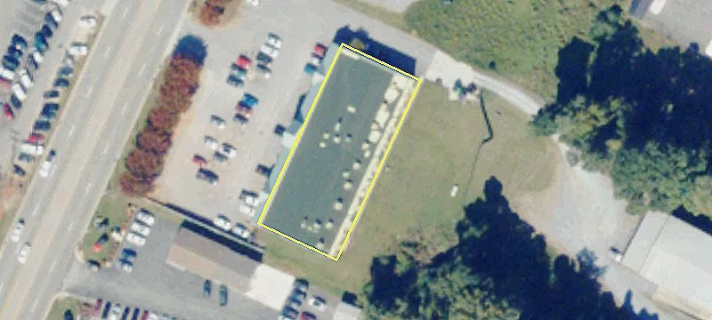 Retail Space with High Visibility