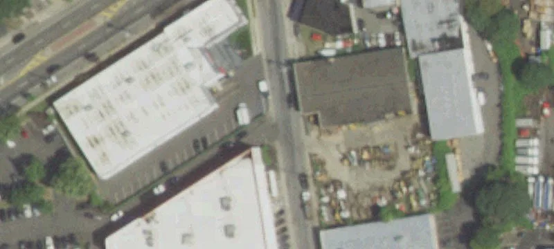 Warehouse with Secured Yard