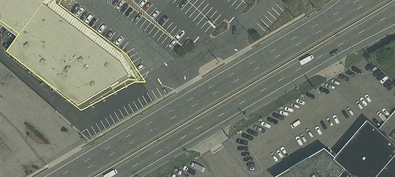 Retail Space in Clifton Plaza