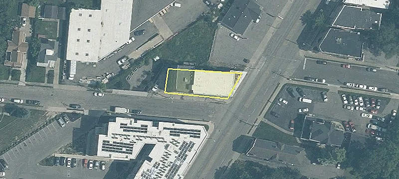 Versatile Cincinnati Retail/Office Building