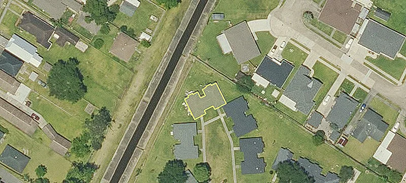 Retail Space in Dominant Center