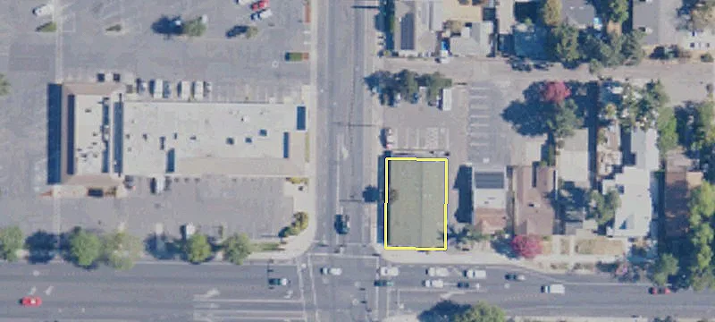 Downtown Retail Space Available