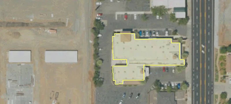 High-Traffic Office and Retail Space