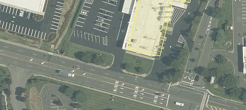 Retail Space on Stelton Road