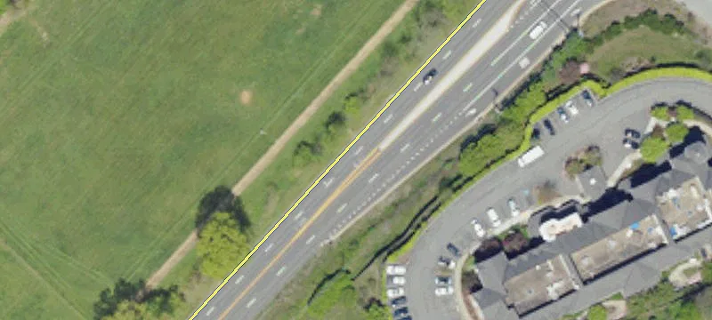 Retail Spaces in Anchored Center
