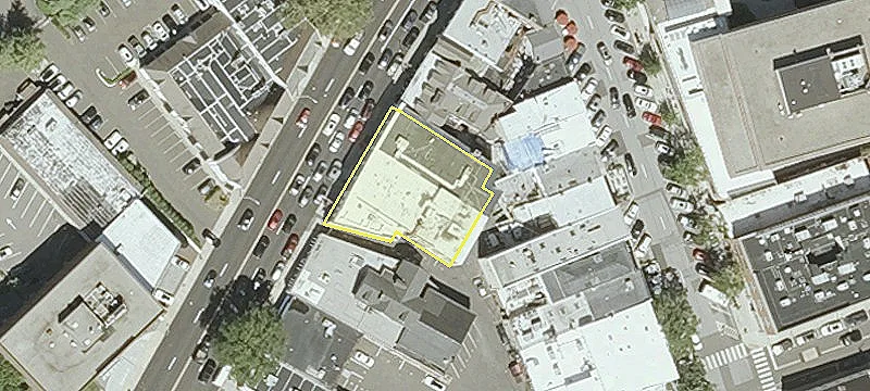 Retail Space on Putnam Avenue