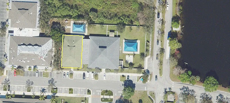 Retail Space on Indiantown Road