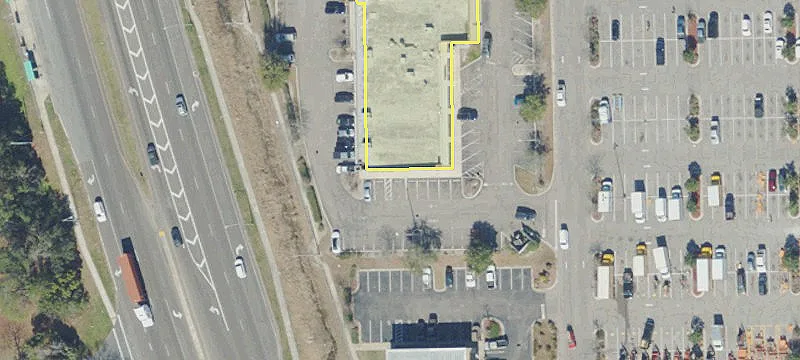 Retail Space Near Major Retailers