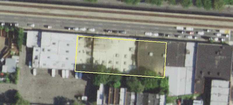 Brooklyn Warehouse with Drive-In Doors