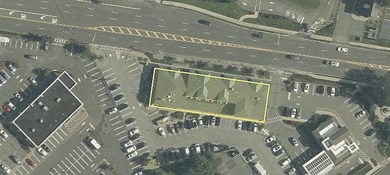 Retail Space with High Visibility