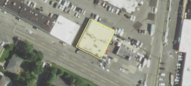 Syosset Warehouse with Loading Dock