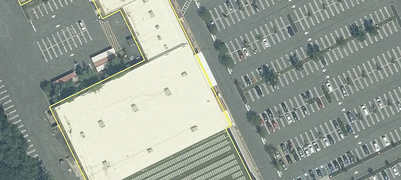 Retail Space in Middletown, NJ