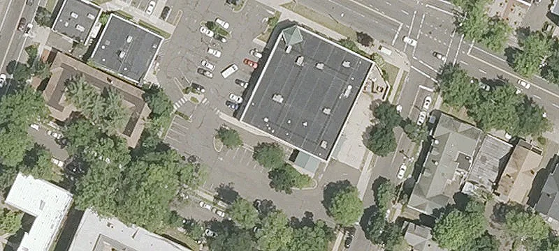 Freestanding Building Near Downtown