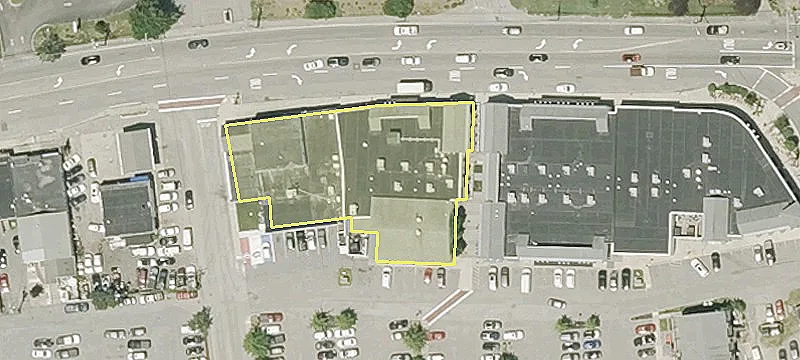 Retail Space in Lifestyle Center