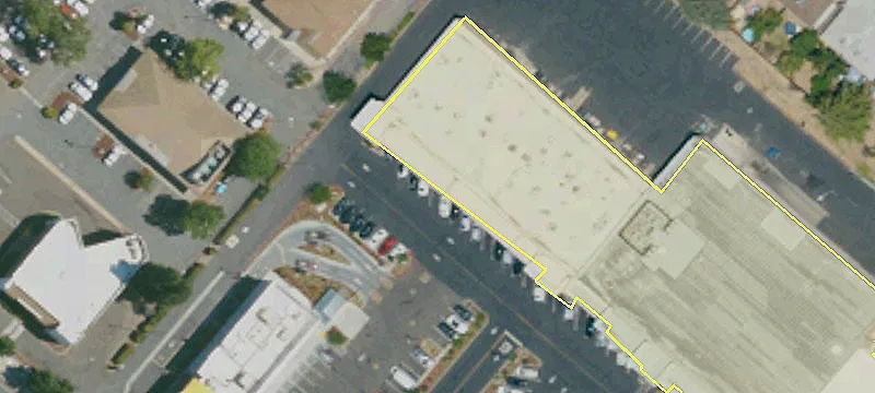 Retail Space in Anchored Center