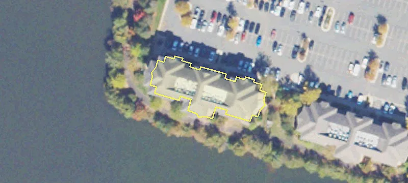Lakefront Condo Unit For Sale