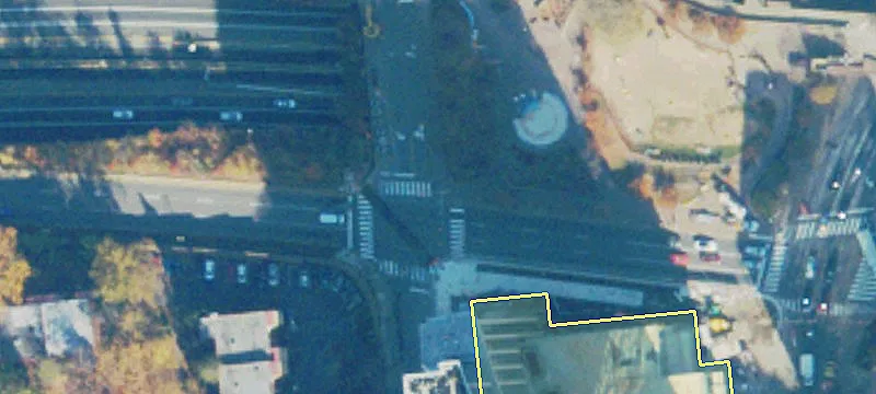Retail Space Near Rosslyn Metro