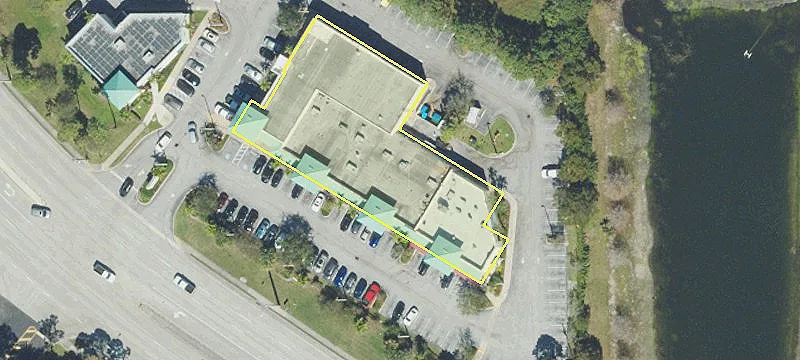 Retail Space Near Publix