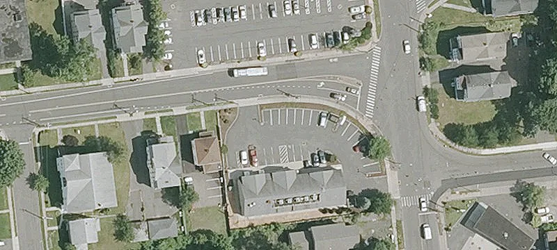 Retail Space with Excellent Visibility
