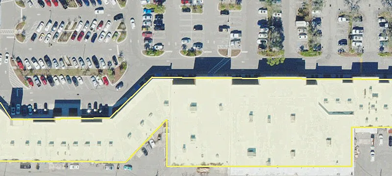 Retail Space in Publix-Anchored Center