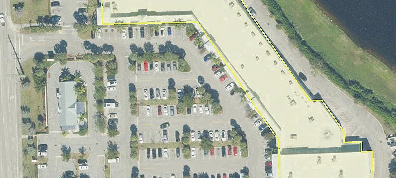 Retail Space in Planet Fitness Plaza