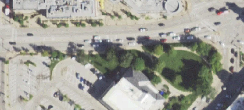 Retail Space in Park Ridge