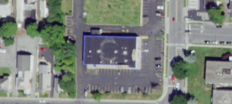 Retail Building in Prime Location