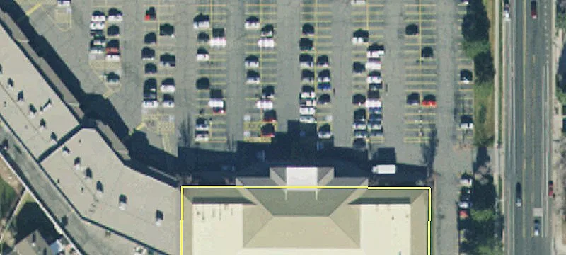 Retail Space Near Cottonwood Canyon