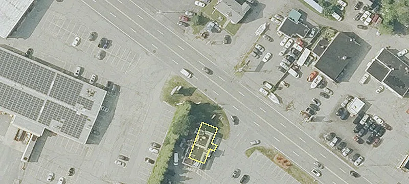 Retail Space Available For Rent