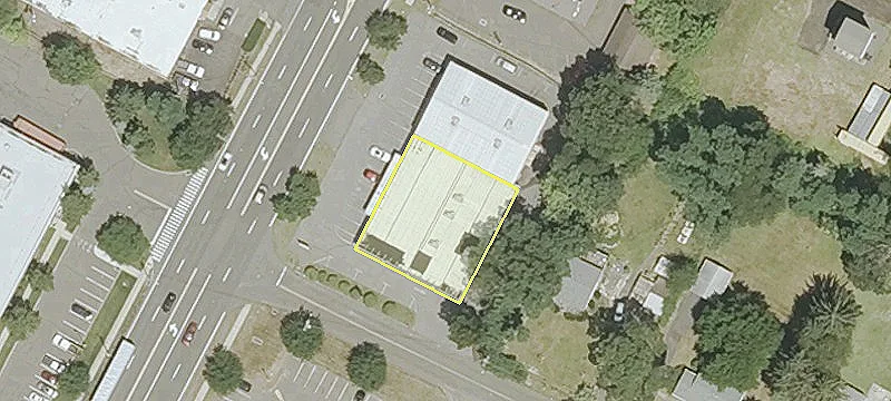Retail Property in North Haven