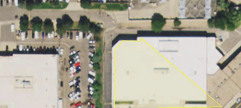 Retail Space with Excellent Visibility