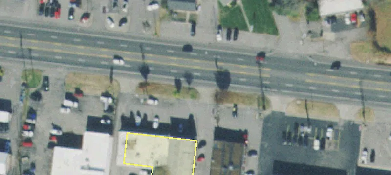 Retail Space at Signalized Intersection