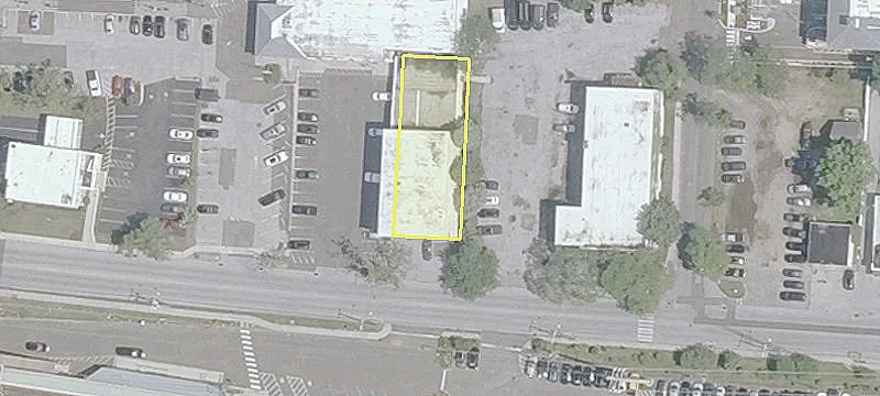 Retail Space in Darien Commons