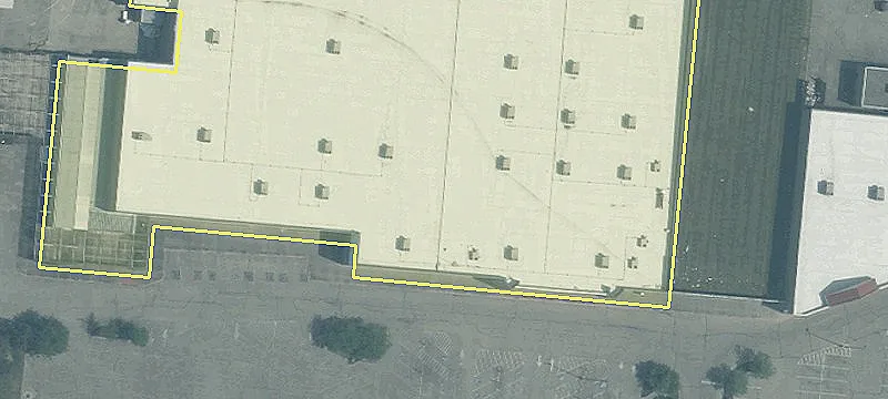 Retail Space in Springdale, OH