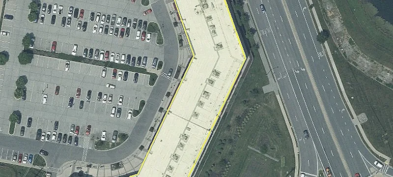 Retail Space in Anchored Center