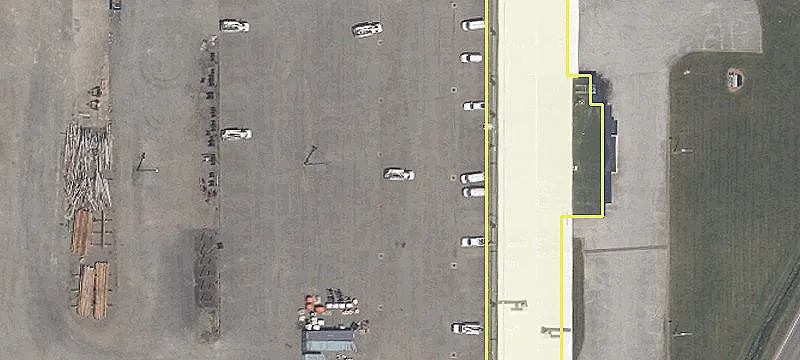 Warehouse with Fenced Yard